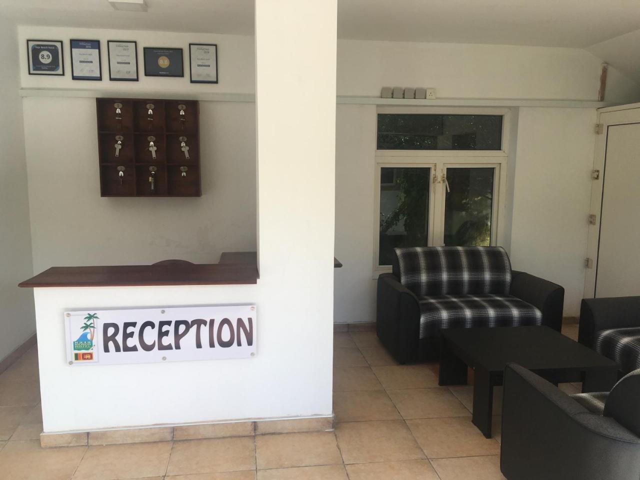 Raja Beach Hotel Balapitiya Buitenkant foto